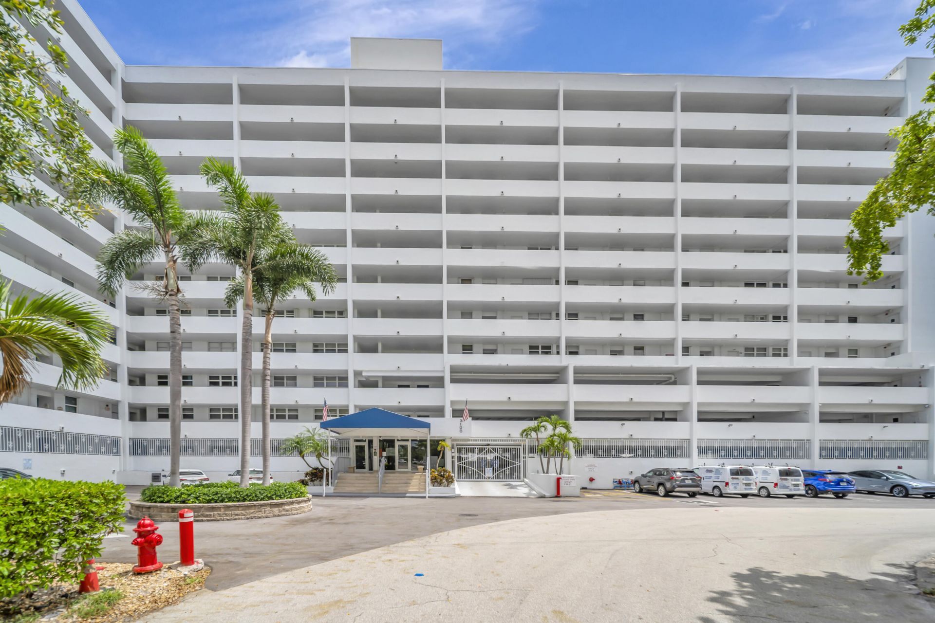 3100 NE 49 Street, Unit 403, Fort Lauderdale, FL 33308 Photo