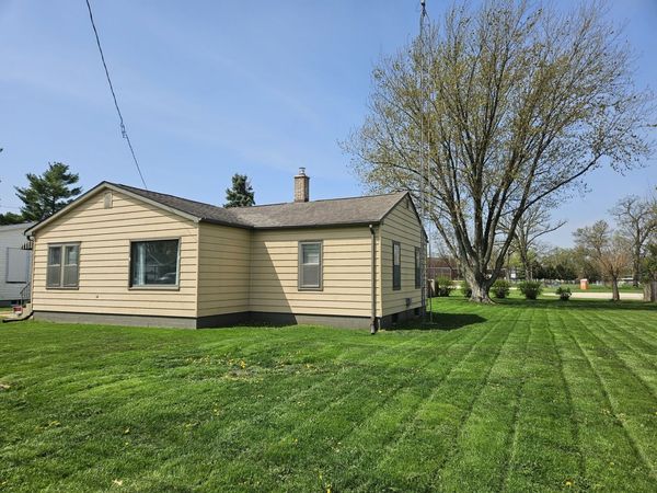 227 A Street , Genoa, IL 60135