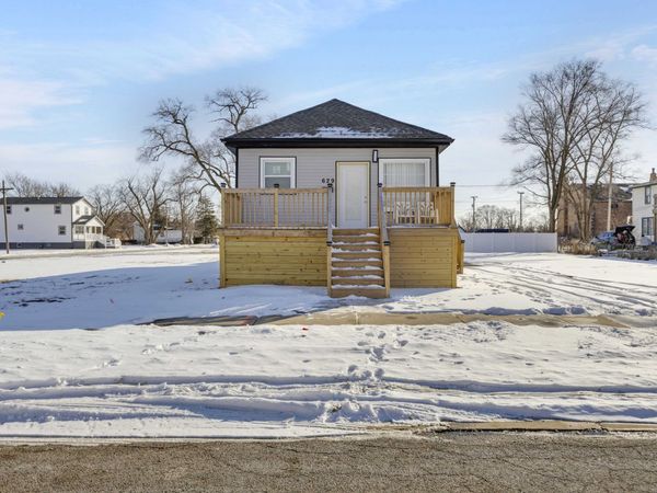 629 E 154th Street , Phoenix, IL 60426