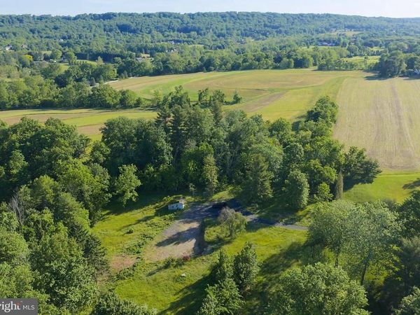 5720 RIDGE ROAD, NEW HOPE, PA 18938