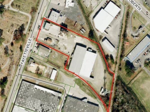2504 Fayetteville Road , Lumberton, NC 28358