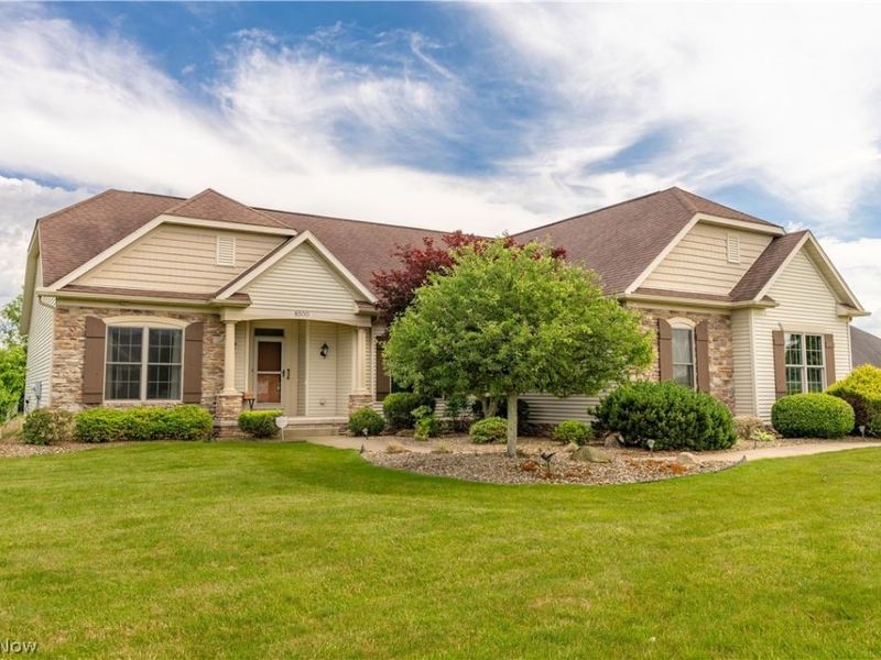 8500 Sandbridge Street NW, Massillon, OH 44646 Photo 1