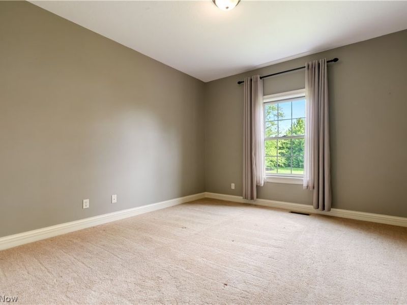 8500 Sandbridge Street NW, Massillon, OH 44646 Photo 24