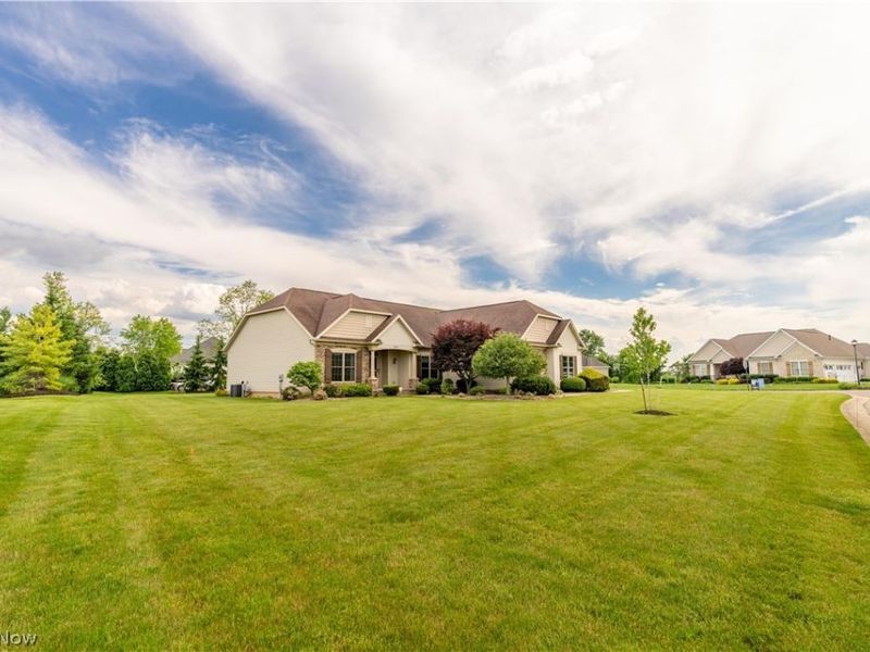 8500 Sandbridge Street NW, Massillon, OH 44646 Photo 3
