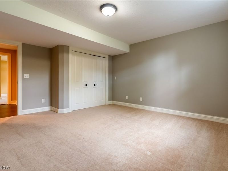 8500 Sandbridge Street NW, Massillon, OH 44646 Photo 39