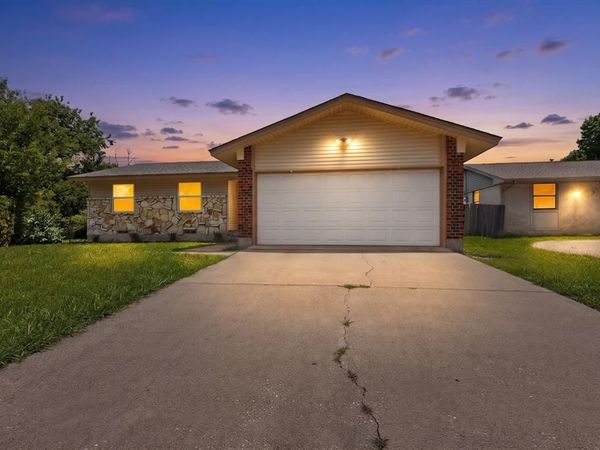 2124 Stonehenge Drive, Garland, TX 75041