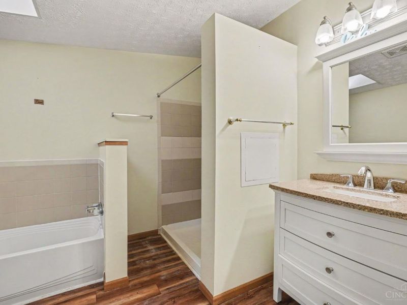 6657 Wizard Of Oz Way, Hillsboro, OH 45133 Photo 11
