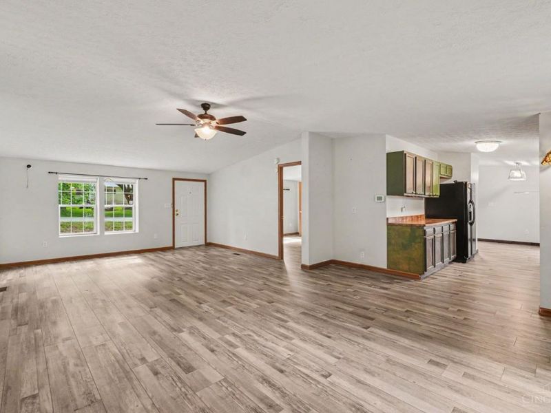 6657 Wizard Of Oz Way, Hillsboro, OH 45133 Photo 5