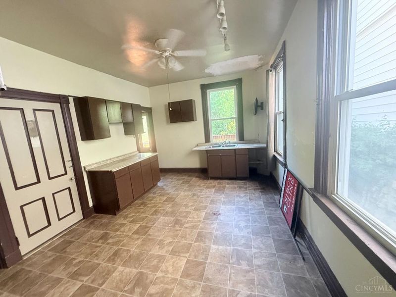 718 Greenwood Avenue, Cincinnati, OH 45229 Photo 5