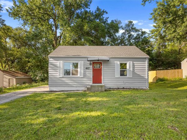 417 E Wall Avenue , Des Moines, IA 50315