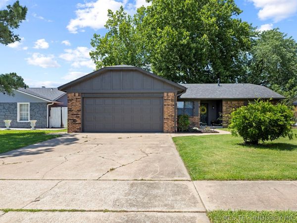 12309 E 81st Street North , Owasso, OK 74055