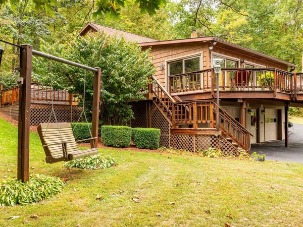 969 MOUNTAIN Road, Bloomsburg, PA 17815