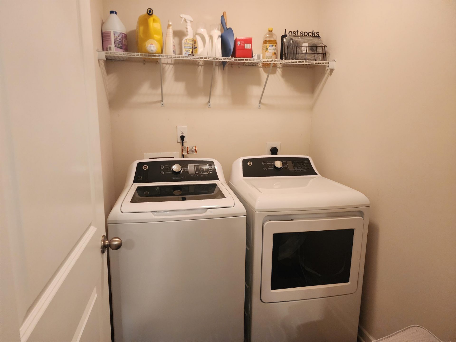 1300 Arbor Ct.  Photo 20