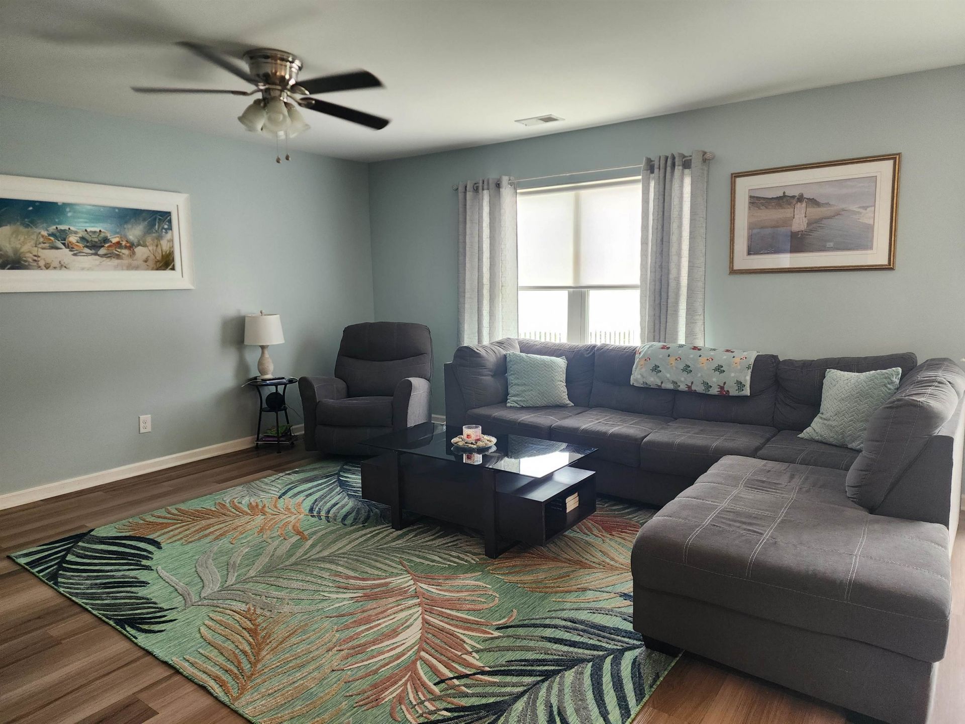 1300 Arbor Ct.  Photo 4