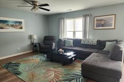 1300 Arbor Ct.  photo 4