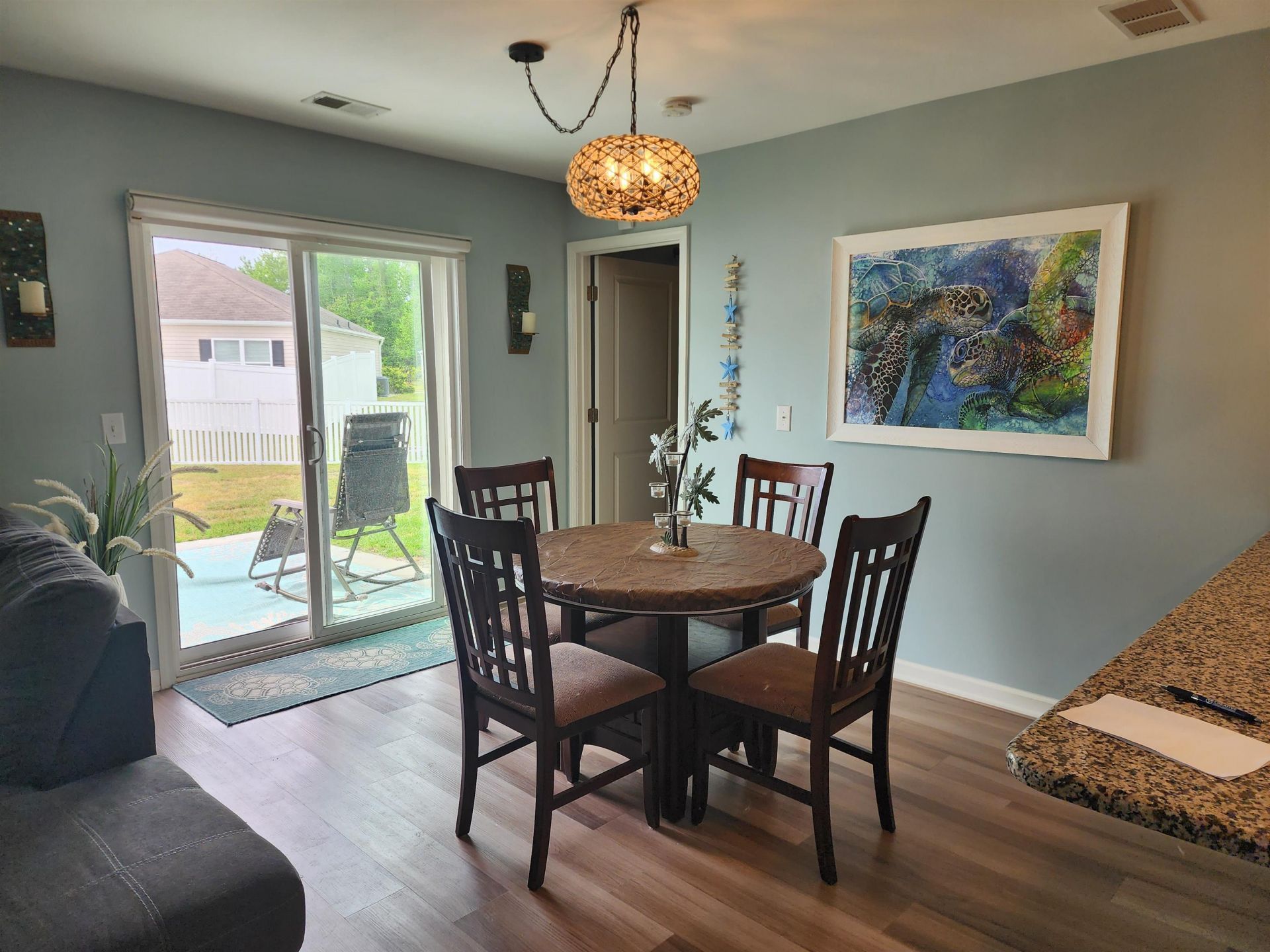 1300 Arbor Ct.  Photo 5