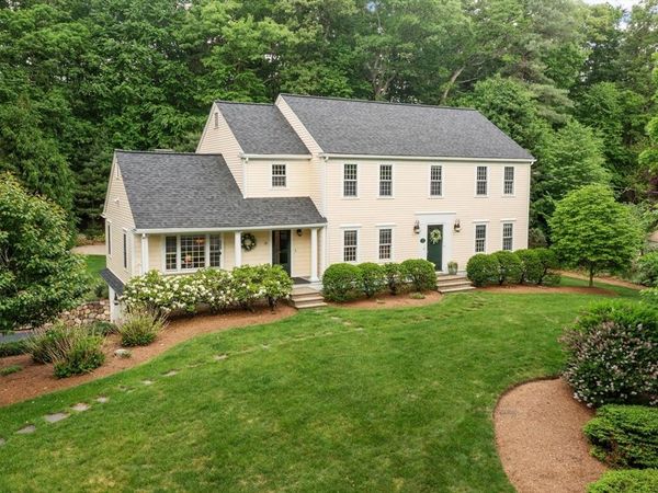 19 Lincoln Dr, Acton, MA 01720
