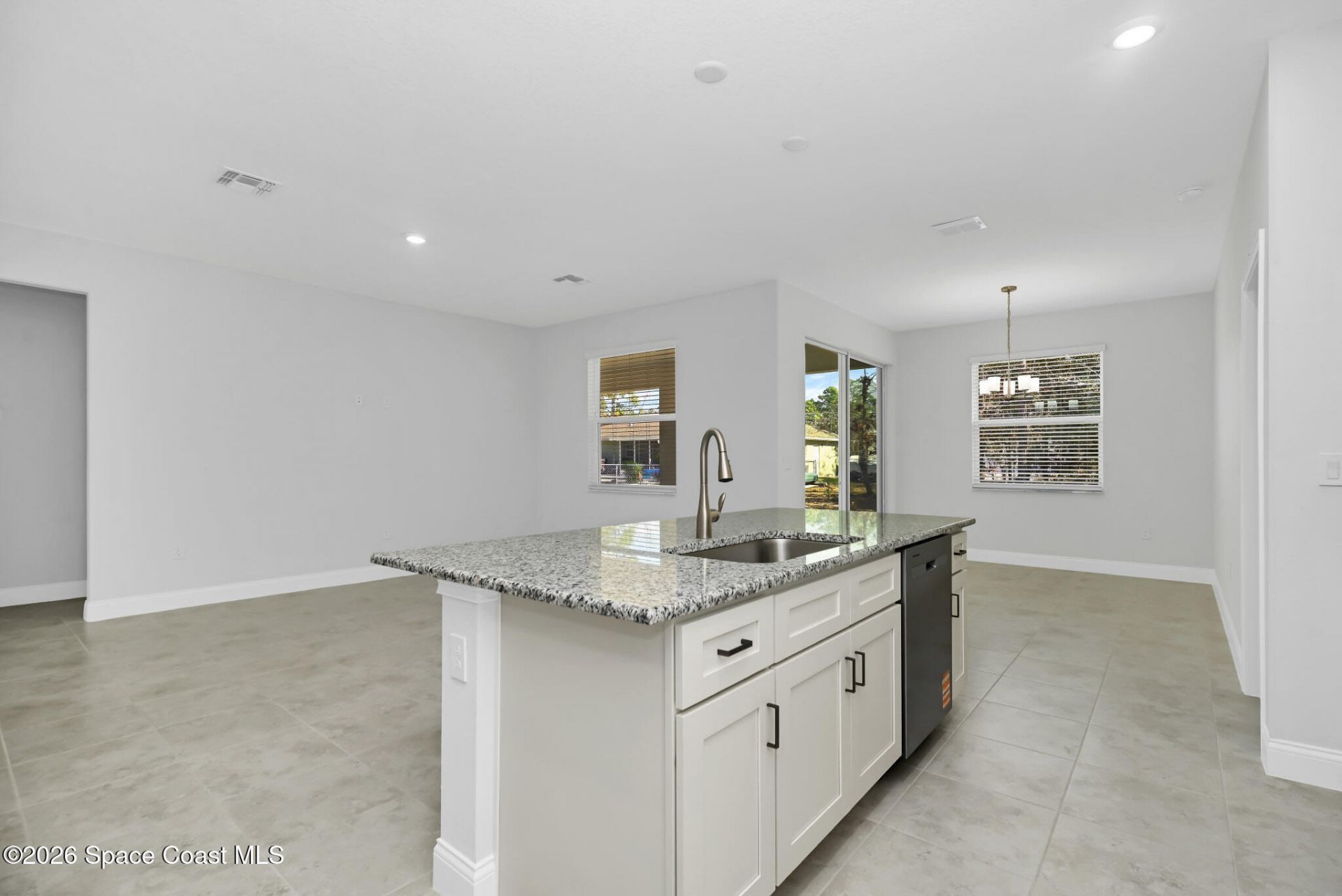 8736 N Vince Drive , Dunnellon, FL 34434 Photo