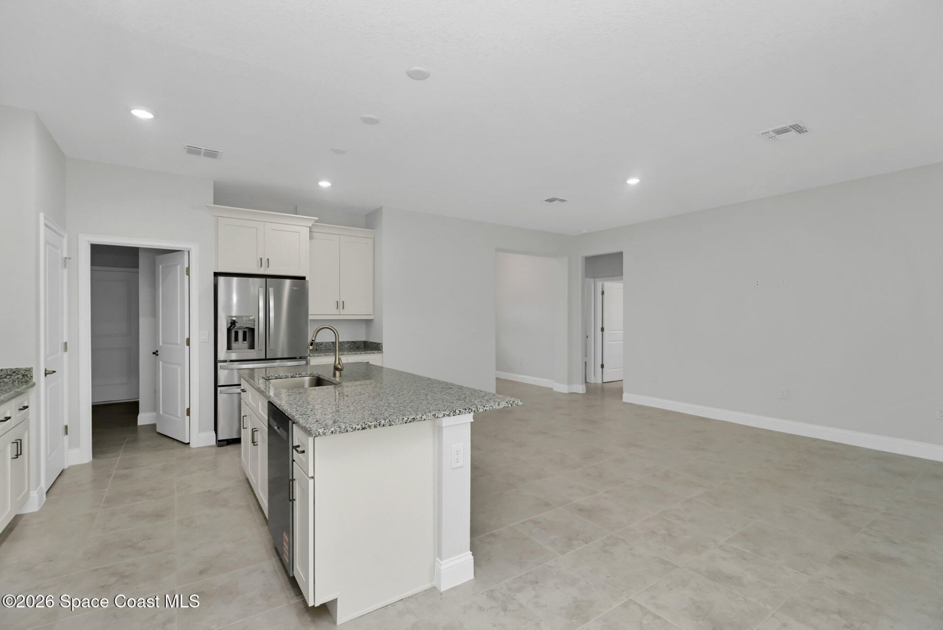 8736 N Vince Drive , Dunnellon, FL 34434 Photo