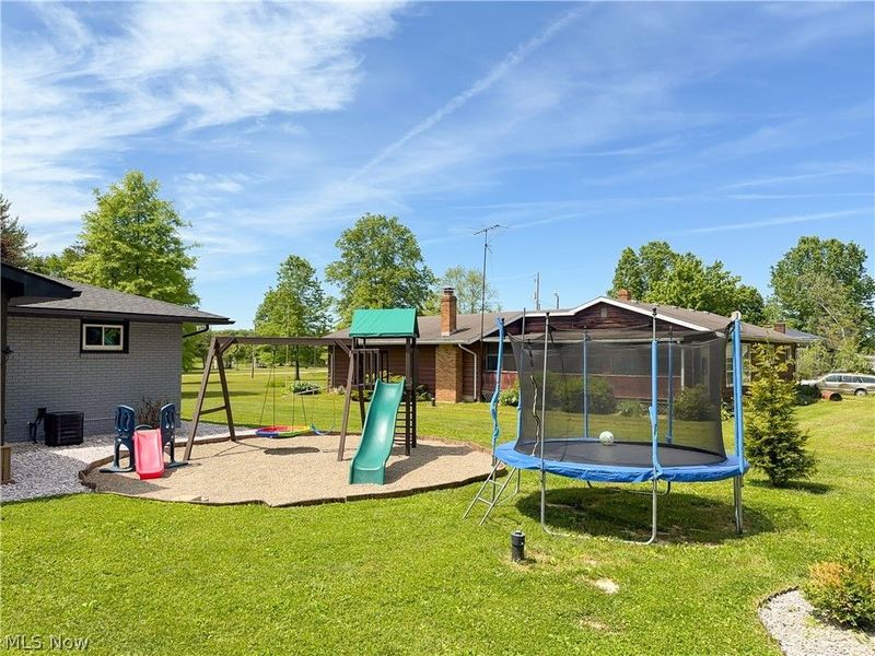 6132 Oak Hill Drive , West Farmington, OH 44491 Photo 33