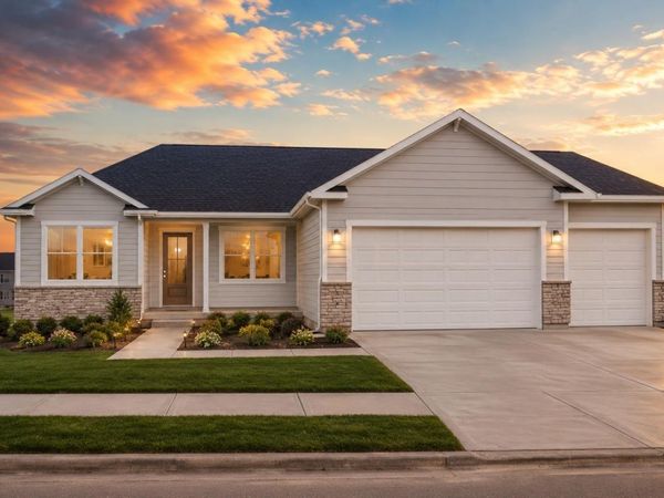 128 Live Oak Drive, Hudson, IA 50643
