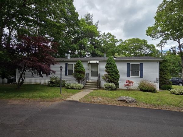 40 Evergreen, Clinton, CT 06413