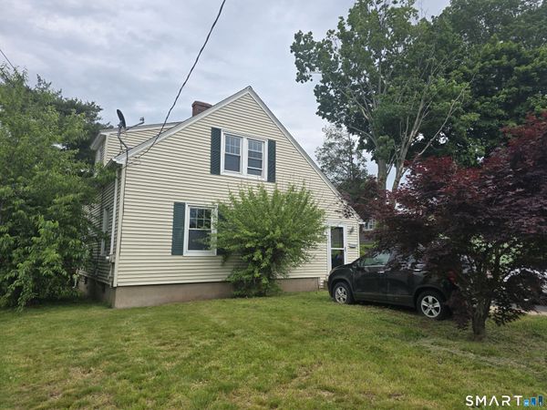 14 Center, Newington, CT 06111