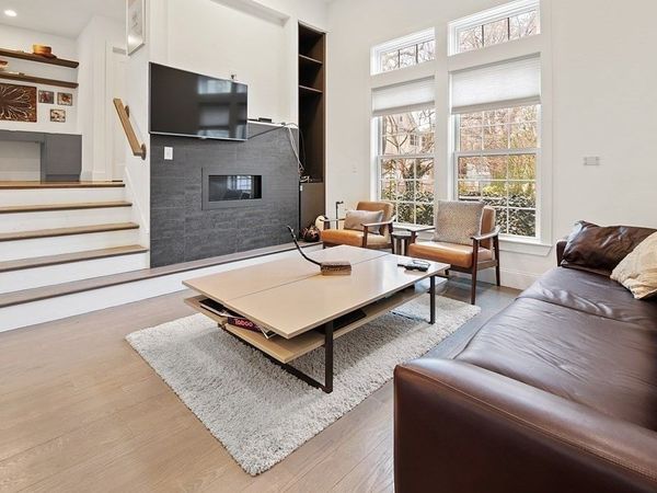 39 Elmwood St, Unit 3, Somerville, MA 02144