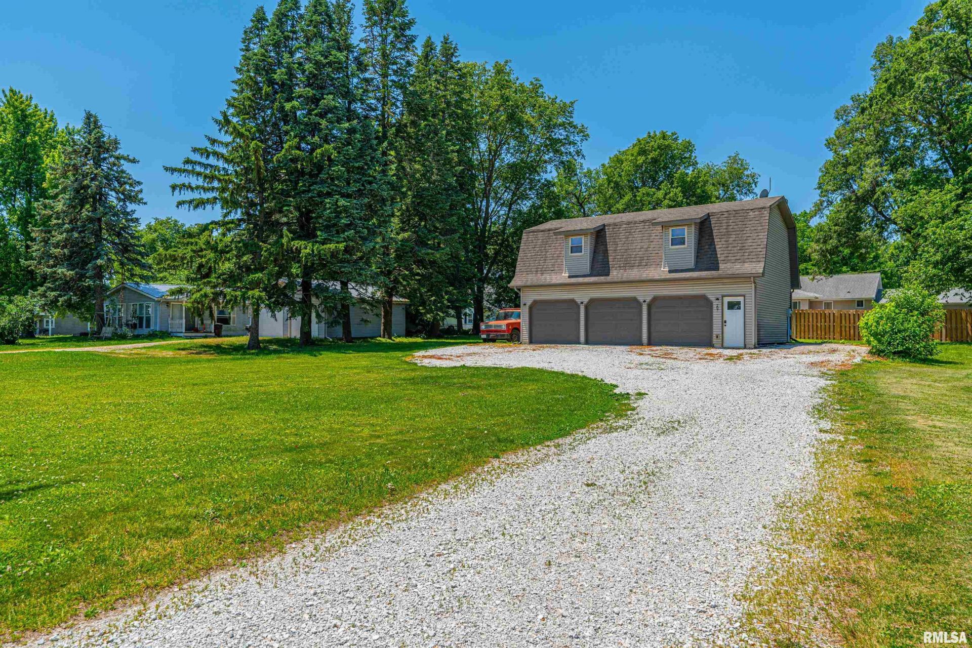 207 S Stewart Street, Mclean, IL 61754 Main Photo