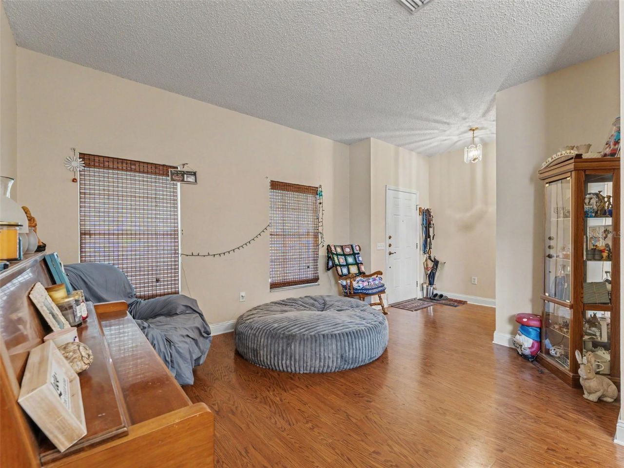 22536 Laureldale Drive , Lutz, FL 33549 Photo
