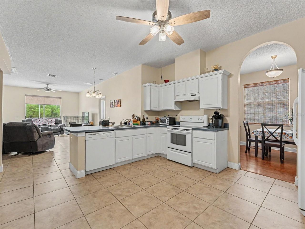 22536 Laureldale Drive , Lutz, FL 33549 Photo