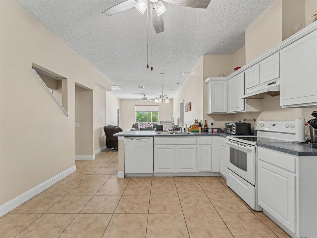 22536 Laureldale Drive , Lutz, FL 33549 Photo