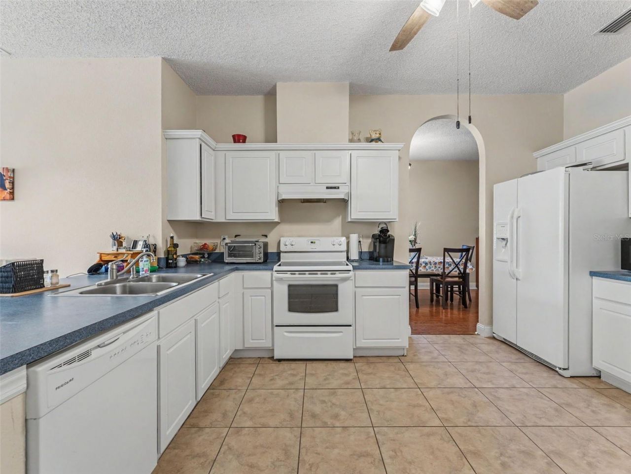 22536 Laureldale Drive , Lutz, FL 33549 Photo