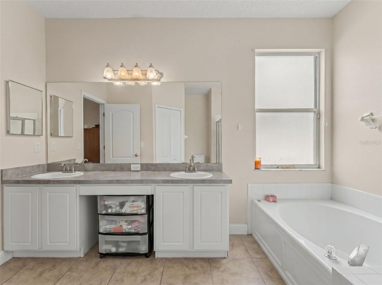 22536 Laureldale Drive , Lutz, FL 33549 Photo