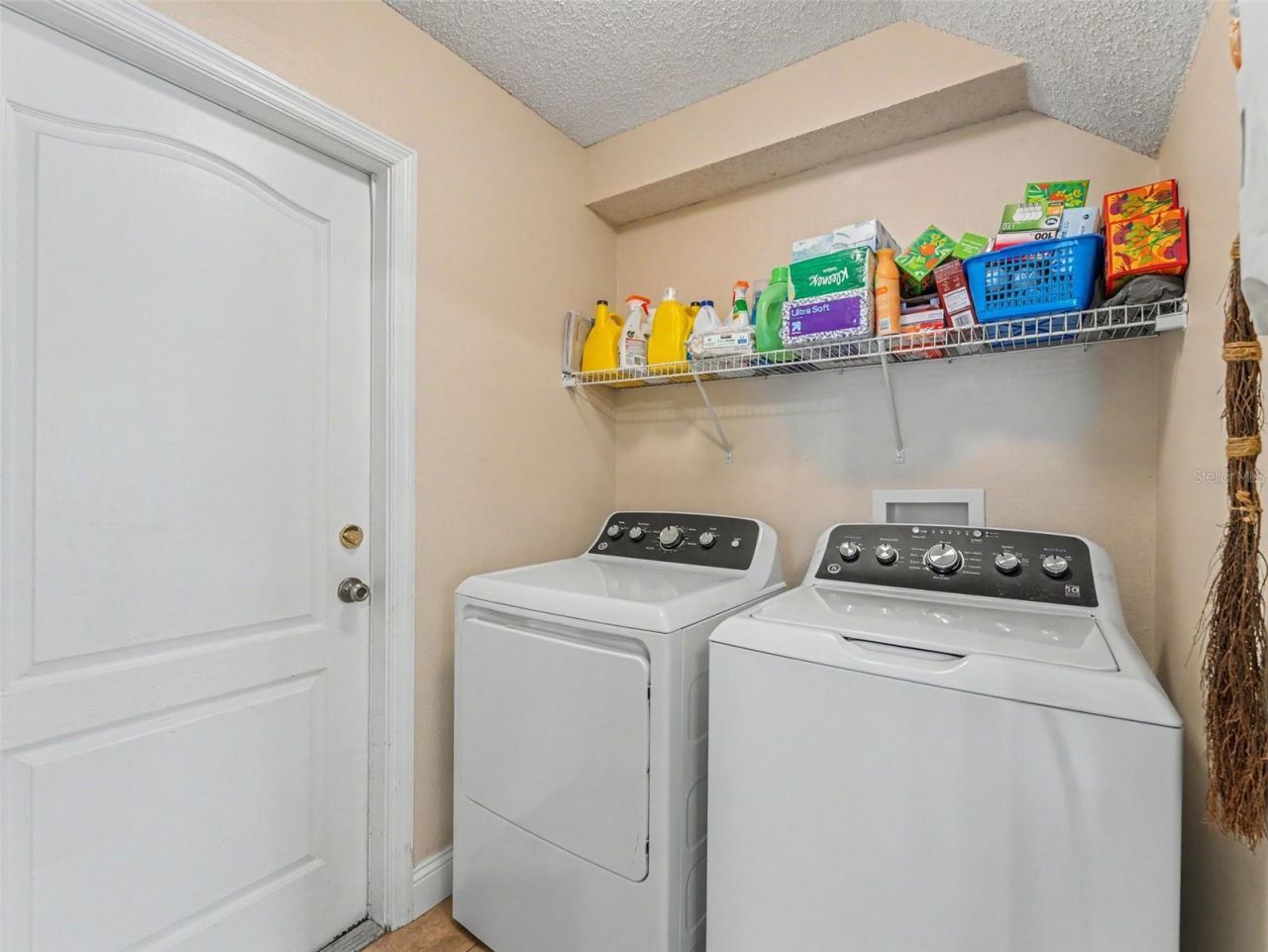 22536 Laureldale Drive , Lutz, FL 33549 Photo