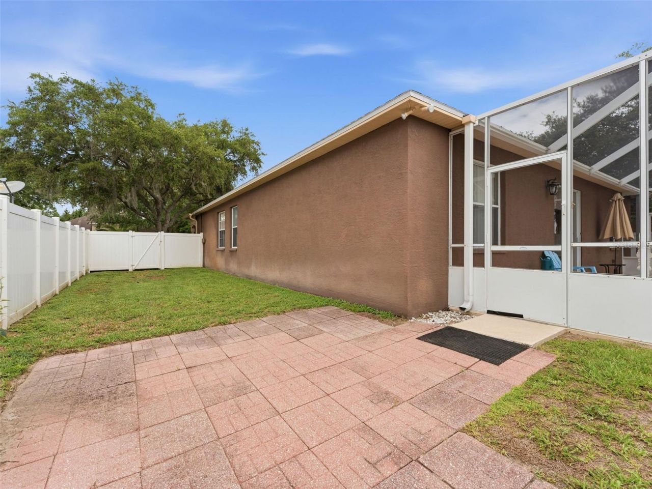 22536 Laureldale Drive , Lutz, FL 33549 Photo