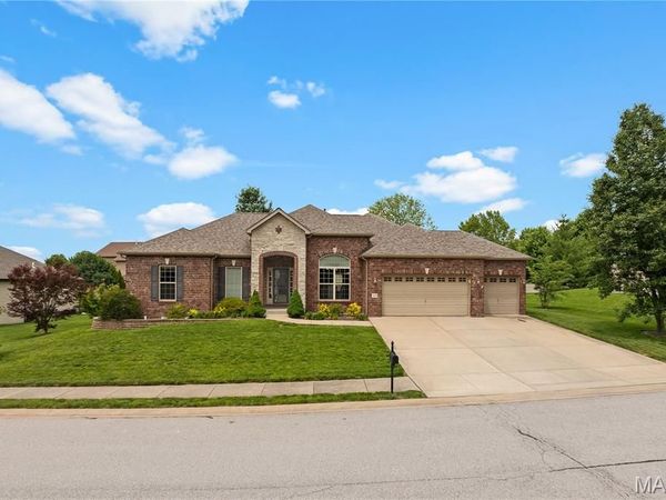 3213 Roan Hill Drive , Belleville, IL 62221