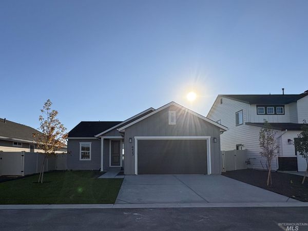 4423 Dawnstar Ave, Caldwell, ID 83607