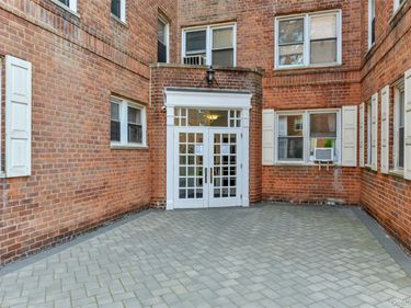 70 Locust Avenue , Unit 504B, New Rochelle, NY 10801