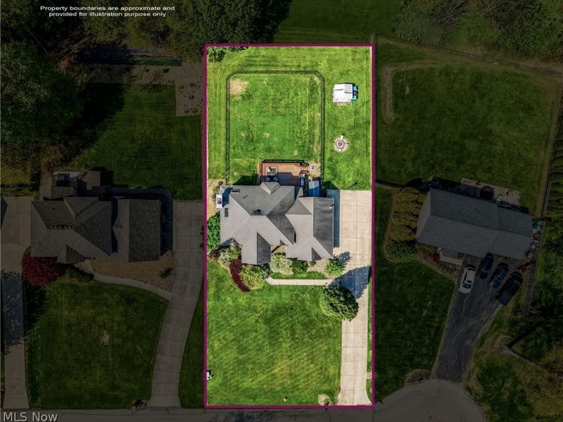 5758 Logan Arms Drive , Girard, OH 44420 Photo 14