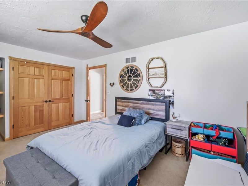 5758 Logan Arms Drive , Girard, OH 44420 Photo 33