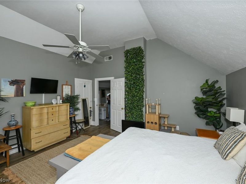 2116 W 32nd Street , Cleveland, OH 44113 Photo 18