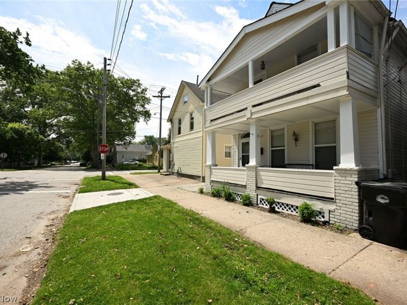 2116 W 32nd Street , Cleveland, OH 44113 Photo 3