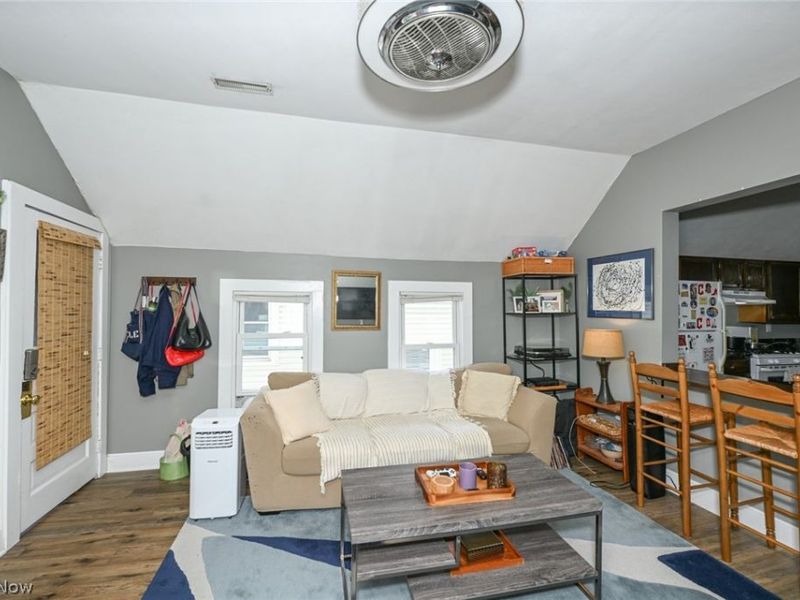 2116 W 32nd Street , Cleveland, OH 44113 Photo 4