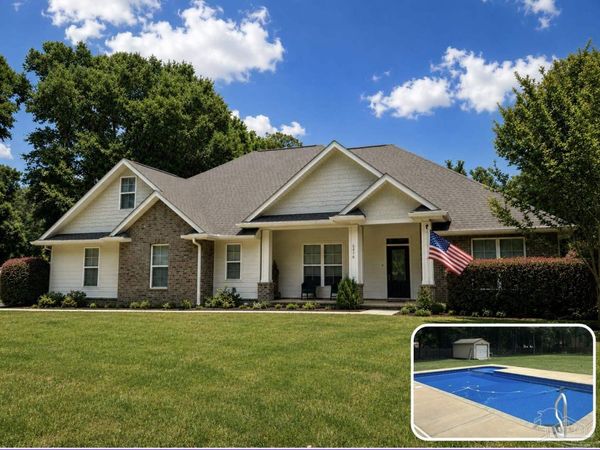 5476 Greenleaf Dr, Pace, FL 32571