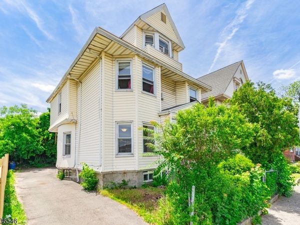 3 Winthrop Ter, East Orange, NJ 07018