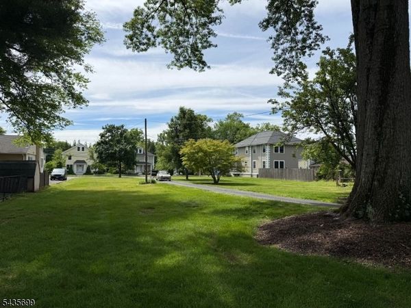 72 Central Ave, Unit 2B, Madison, NJ 07940