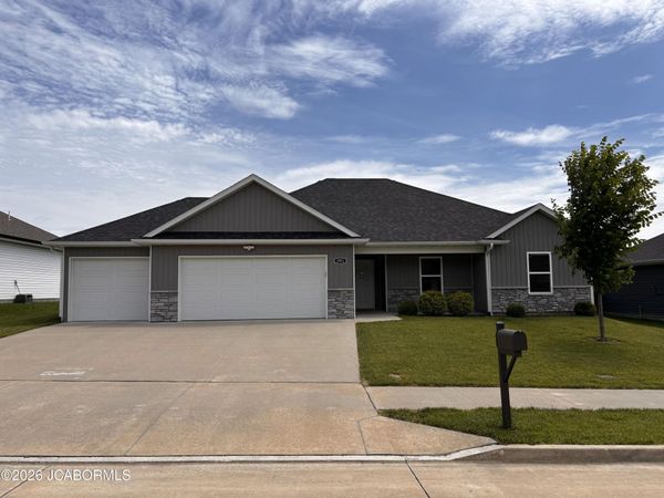3951 CLYDESDALE DRIVE, Columbia, MO 65202