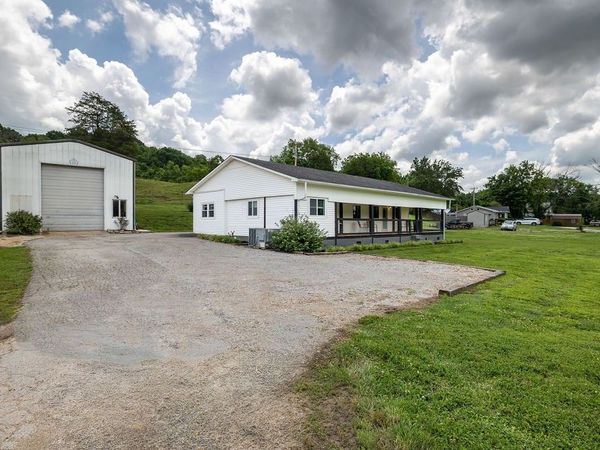 5492 Columbia Hwy , Pulaski, TN 38478