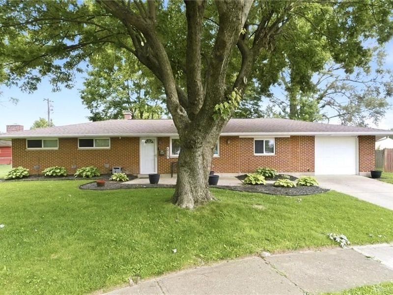 5713 Hubbard Court, Huber Heights, OH 45424 Photo 2